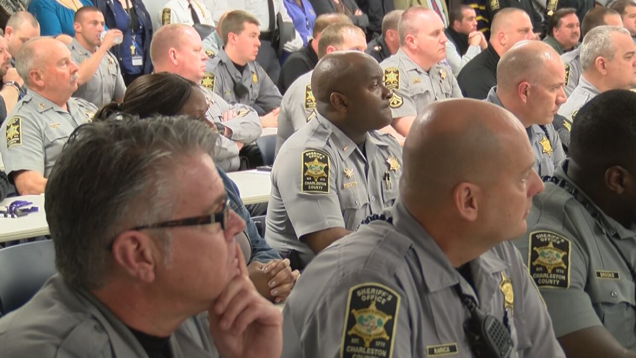 Charleston Co. 911 seeks grant for violence prevention program - Vimarsana News