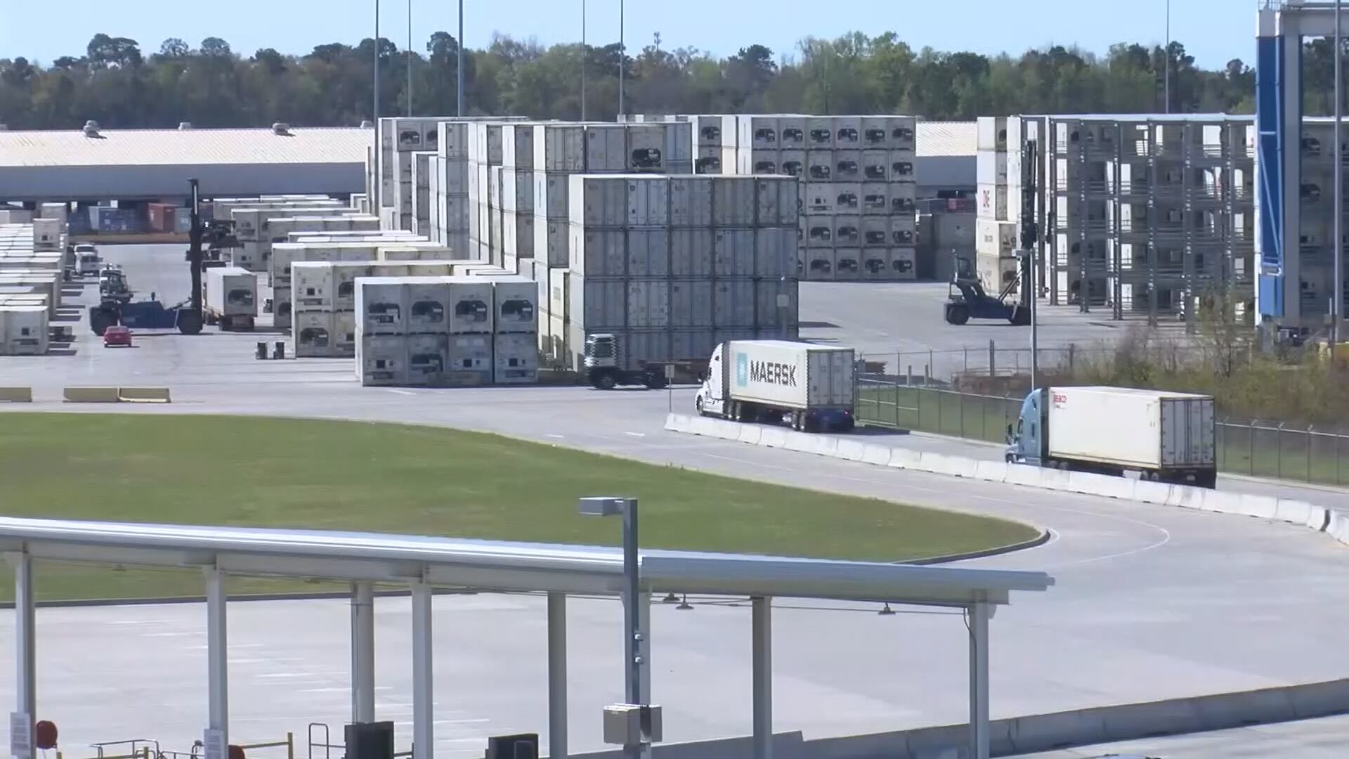 Port shutdowns highlight issues with tech in business - Vimarsana News