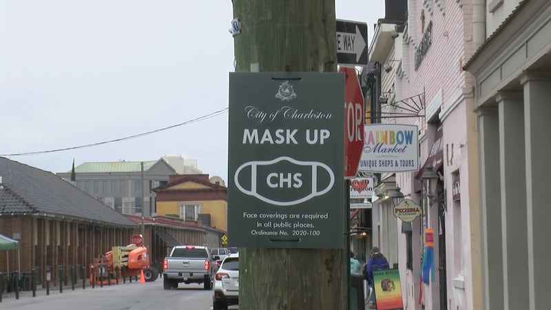 The City of Charleston has signs posted to remind people to wear a mask.