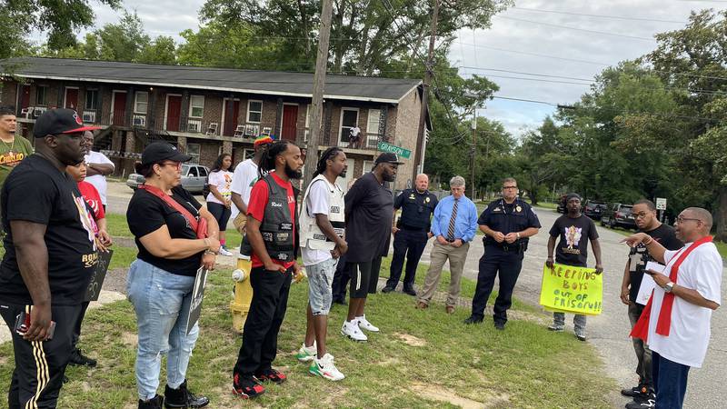 Community groups in North Charleston are coming together to help stop gun violence after an...